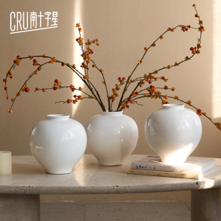 新中式 饰 白色陶瓷月亮罐花瓶摆件客厅插花手工圆球形花器侘寂风装