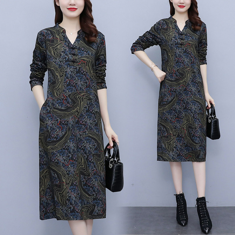 媚娇兰国风复古复古优雅显瘦阔太太中长款打底裙女2021秋季新款中