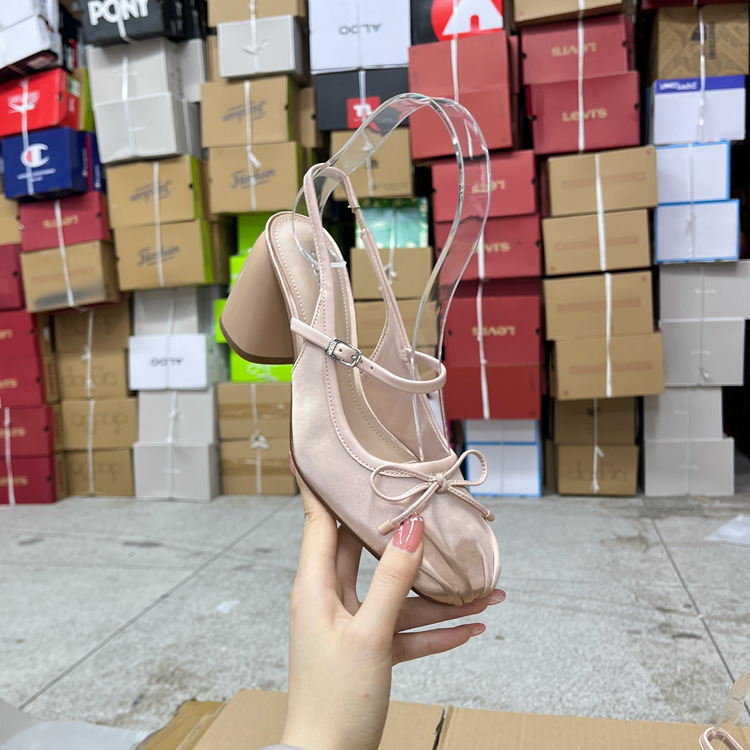 外贸原单蝴蝶结粗高跟玛丽珍单鞋简约时尚新款包头凉鞋一字扣日常