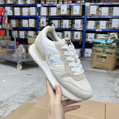 外贸原单真皮运动休闲鞋简单百搭时尚靓款超好看上脚轻便日常穿着