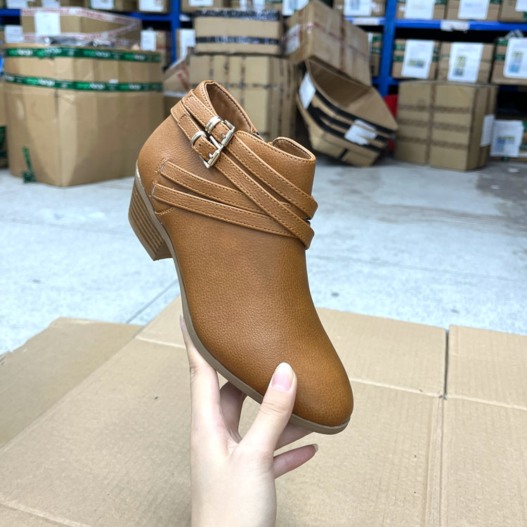 外贸原单女鞋秋季新款尖头粗跟皮带扣纯色侧拉链时尚舒适踝靴短靴