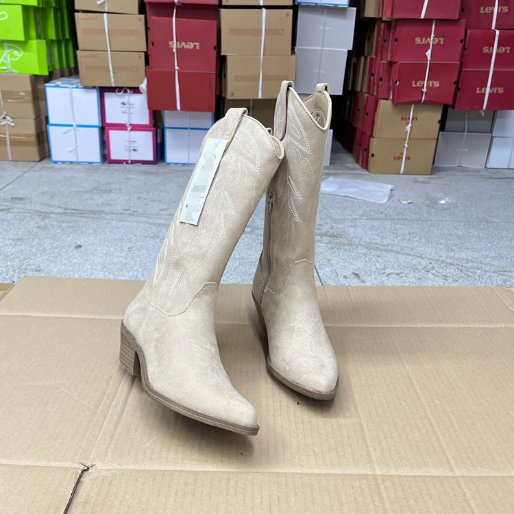 尖头纯色粗跟侧拉链西部靴中筒靴