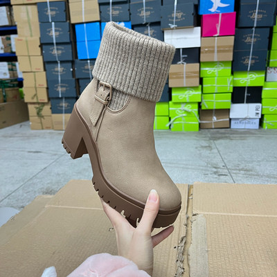 圆头纯色厚底粗跟针织口套筒短靴