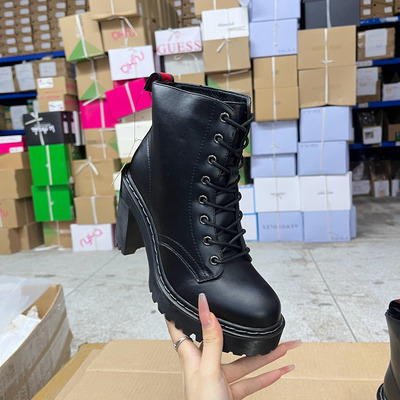 圆头纯色厚底粗跟系带防水台短靴