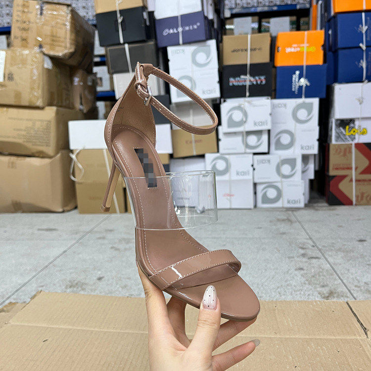 Lady Shoes外贸原单女鞋新款时尚圆头纯色细跟一字扣高跟时装凉鞋