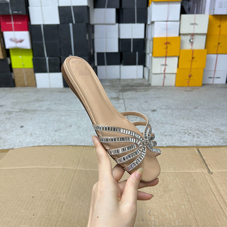 外贸原单方头带钻平底拖鞋简约时尚新款一字拖舒适休闲日常外穿