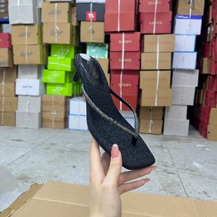 外贸原单女鞋时尚方头纯色夹趾小三角标带钻细高跟人字拖鞋凉鞋