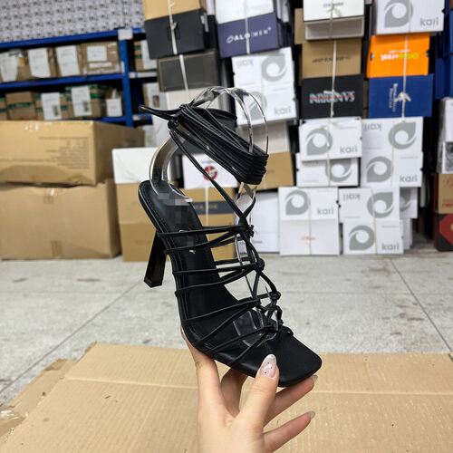 方头细绳纯色细高跟系带时装凉鞋