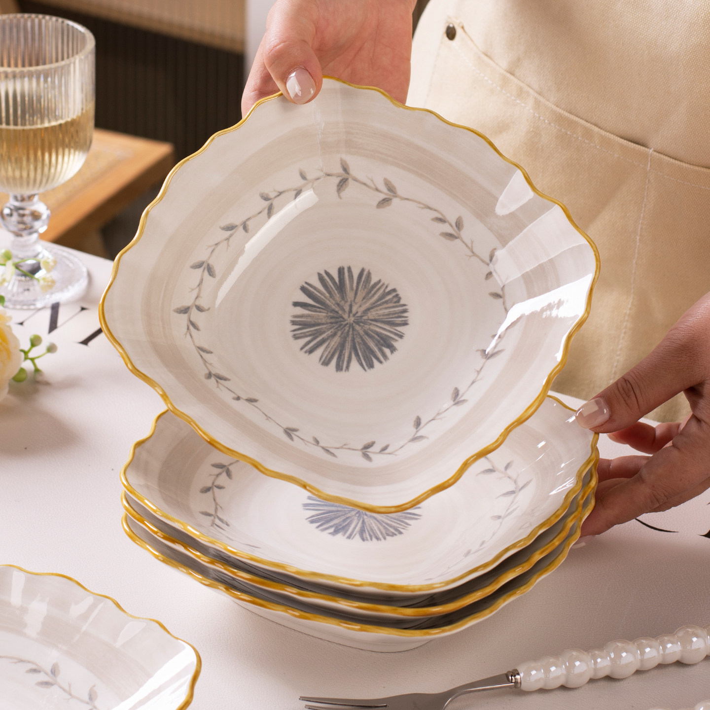 陶瓷盘子菜盘家用2025新款盘子高颜值方盘精致高级感深盘碟子餐盘,餐饮具,盘,淘宝优惠券,粉丝福利购,淘宝优惠卷