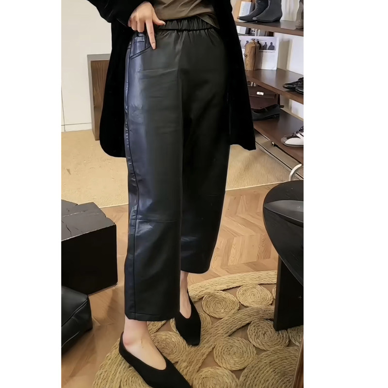 2025年秋冬新款pu皮阔腿裤女松紧腰弹力百搭弯刀裤复古直筒九分裤