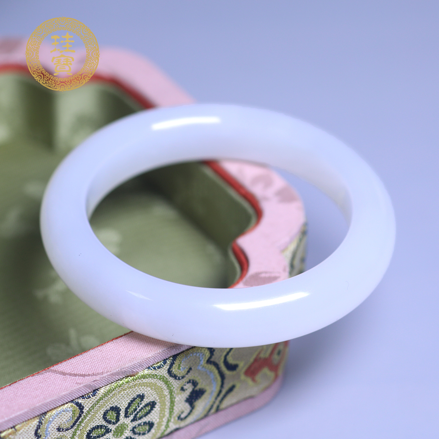 珪宝和田玉羊脂玉宽条手镯56.5mm