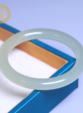 珪宝和田玉晴水绿细圆条手镯58mm