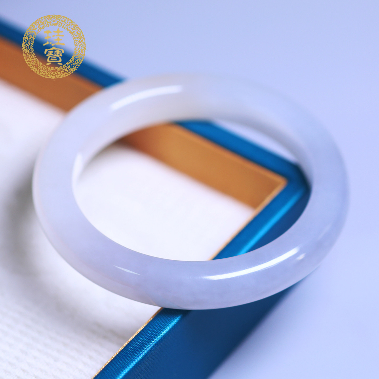 珪宝56.8mm和田玉高冰浅烟紫宽条手镯女款福镯天然玉石带证书2A90