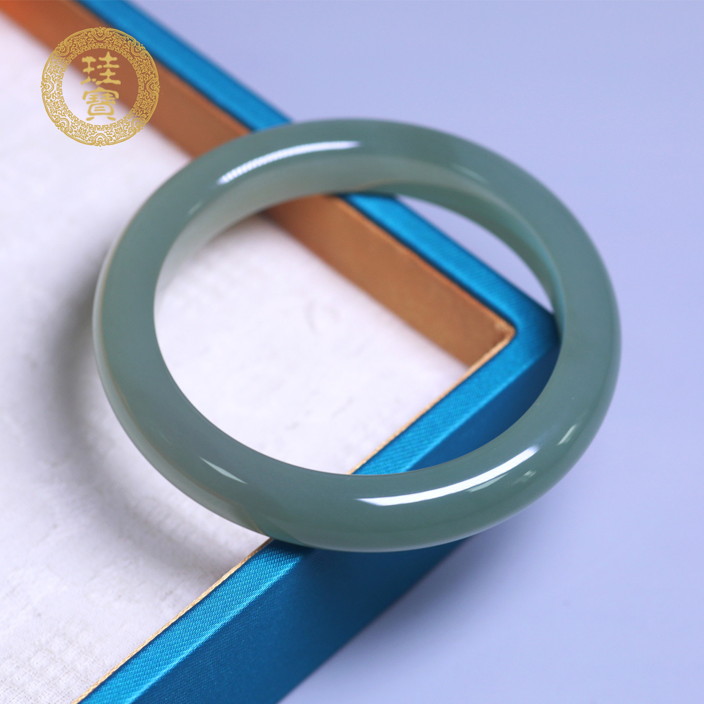 珪宝和田玉高冰绿晴宽条手镯57mm