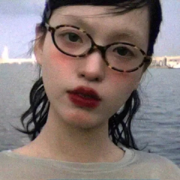 胶片感玳瑁小框椭圆书呆子眼镜配高度数近视时髦素颜斯文防蓝光镜