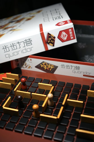 【栗栗巫】栢龙步步为营 儿童桌游亲子互动玩具Gigamic Quoridor