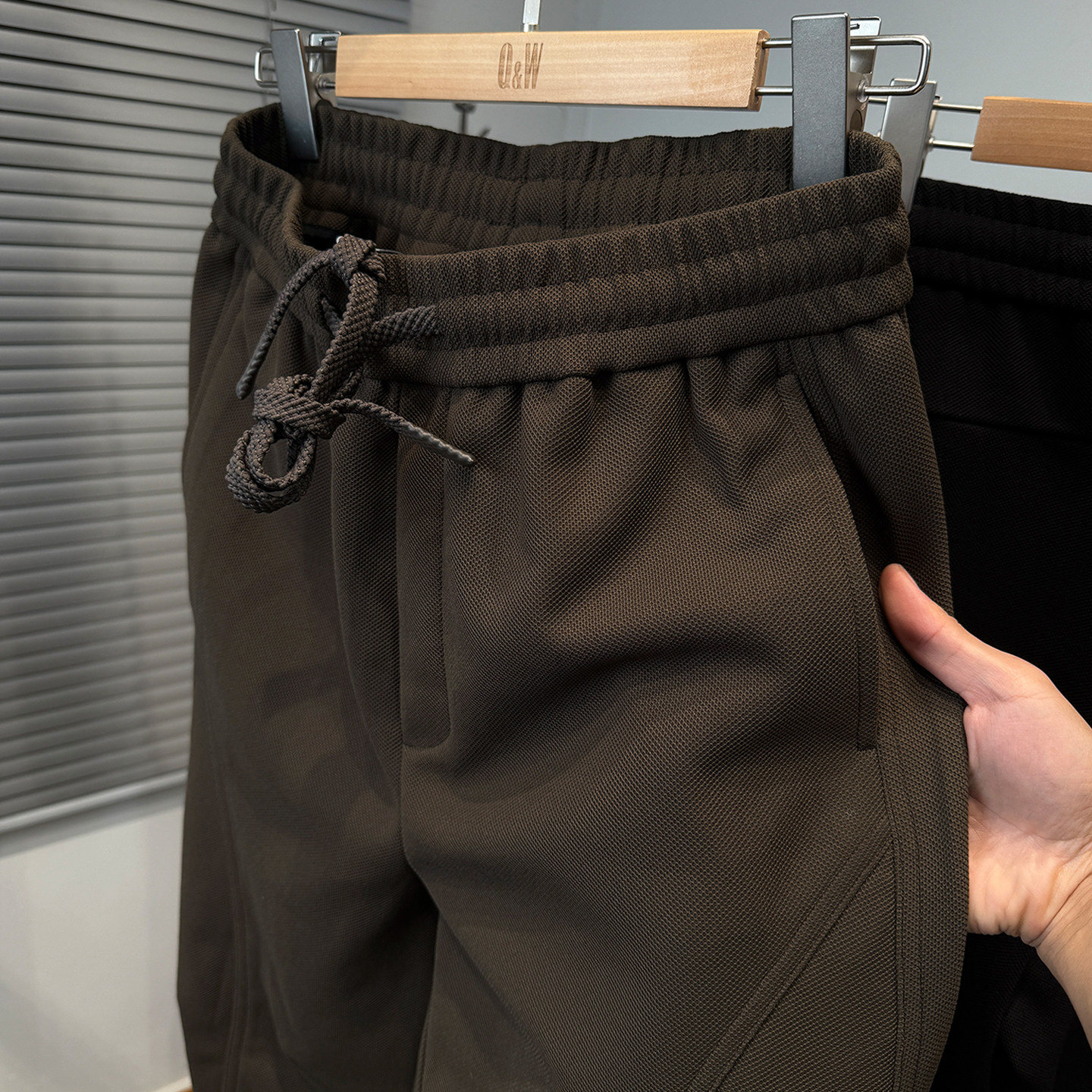 松弛感宽松弯刀裤男款