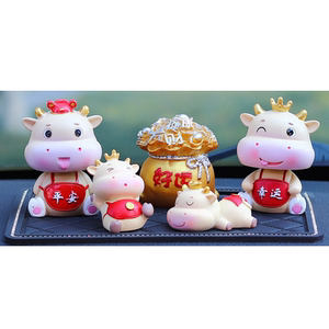 汽车摆件平安牛可爱香薰