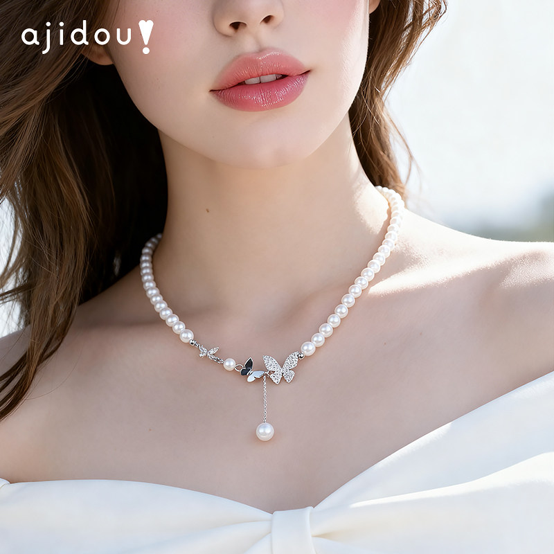 AJIDOU阿吉豆项链女款蝴蝶珍珠项链气质锁骨链轻奢小众颈链毛衣链