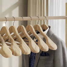 衣柜10支香樟木衣架家用木质宽肩实木西装大衣架原木高级无漆