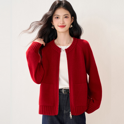 巨好看的短款毛衣开衫外套女秋冬