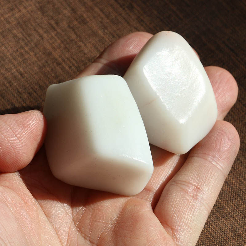 新疆戈壁玉原石天然戈壁滩地表金丝玉羊脂玉裸石三件特价包邮02