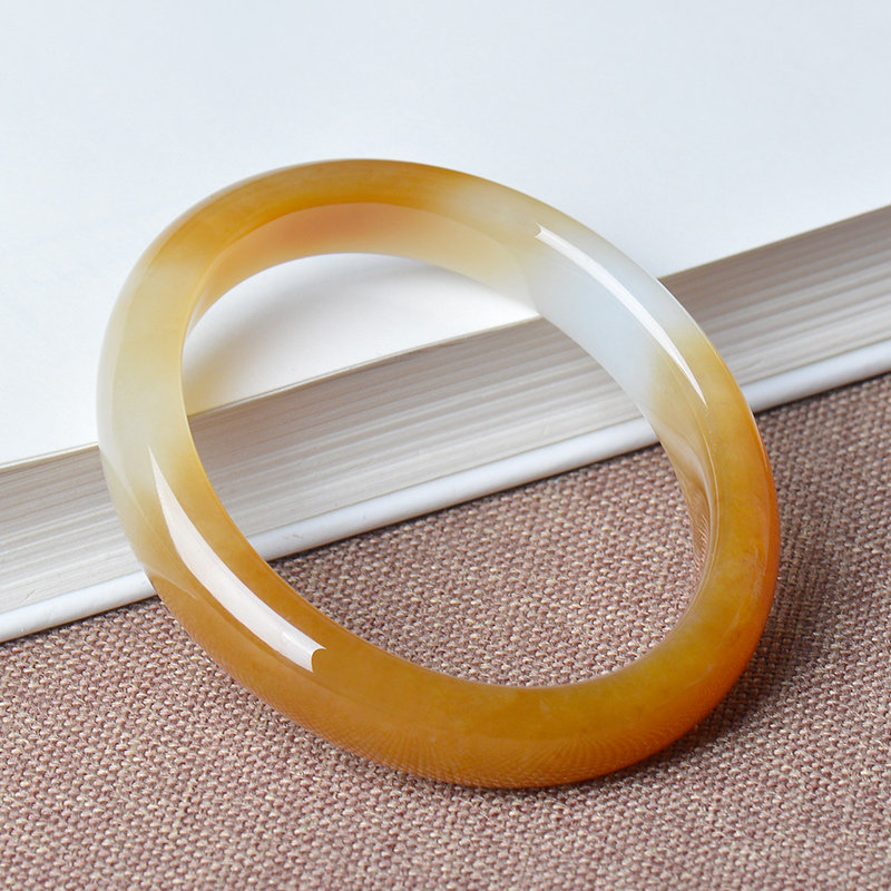 凤飞凰57mm和田玉糖白玉贵妃手镯女款玉镯椭圆形天然女生玉石手饰