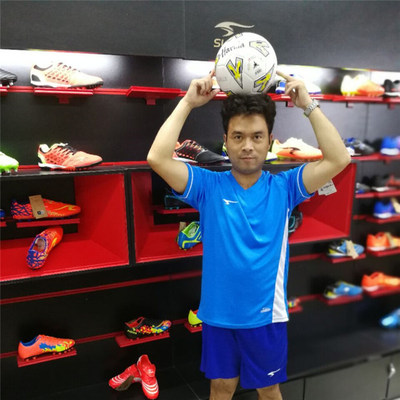 正品舒莱狮成人儿童足球服