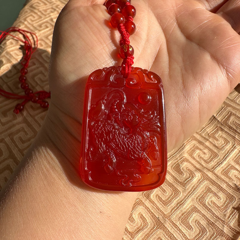 火麒麟玉佩项链天然红玛瑙麒麟送子吊坠新款麒麟护主钥匙扣玉挂件