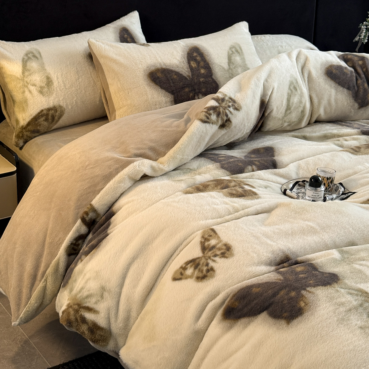 高端牛奶绒四件套冬季加厚加绒