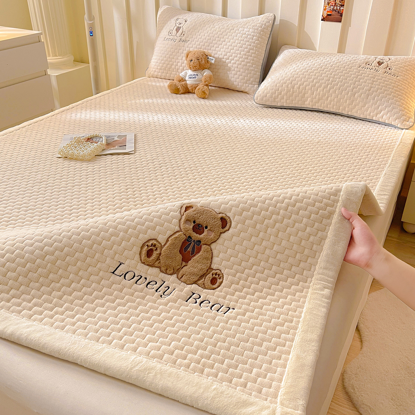 牛奶绒床垫家用软垫冬季加厚保暖