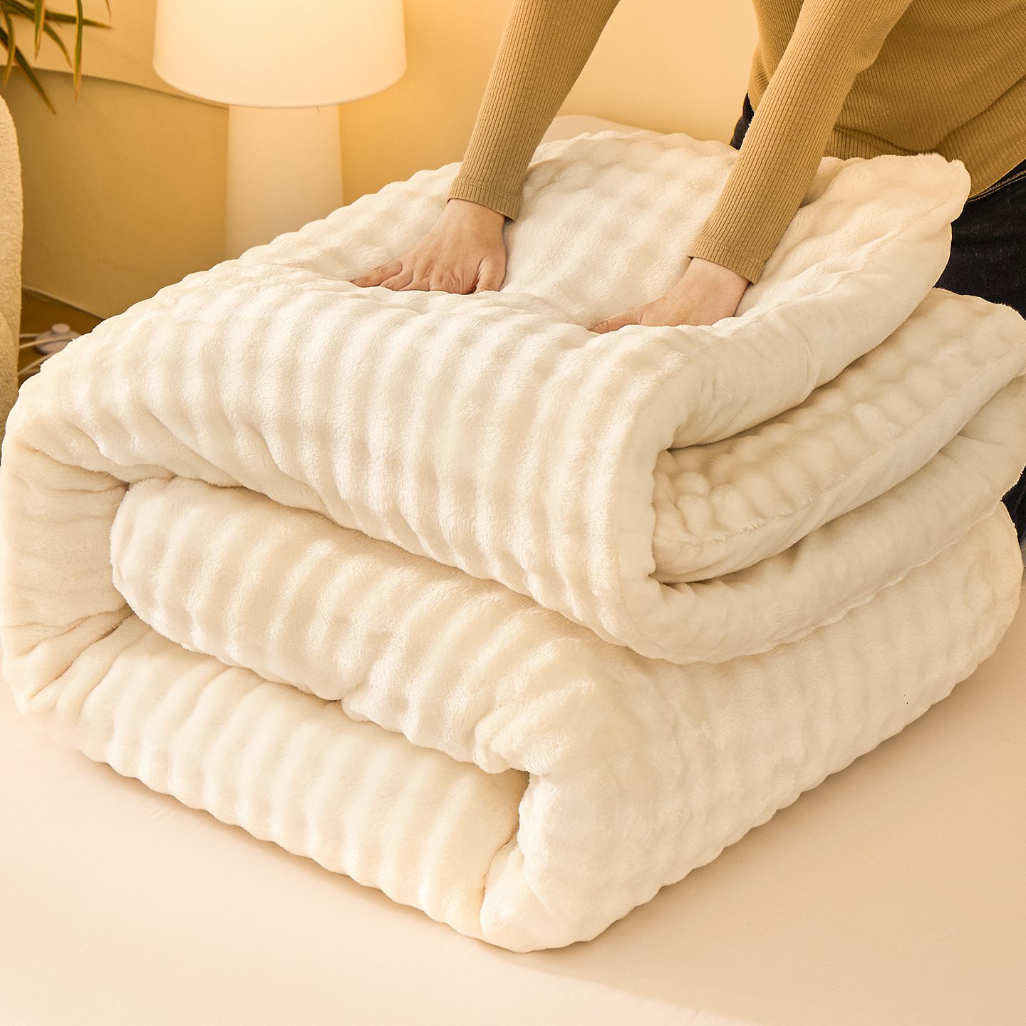 冬天牛奶绒被子冬被加厚保暖2025