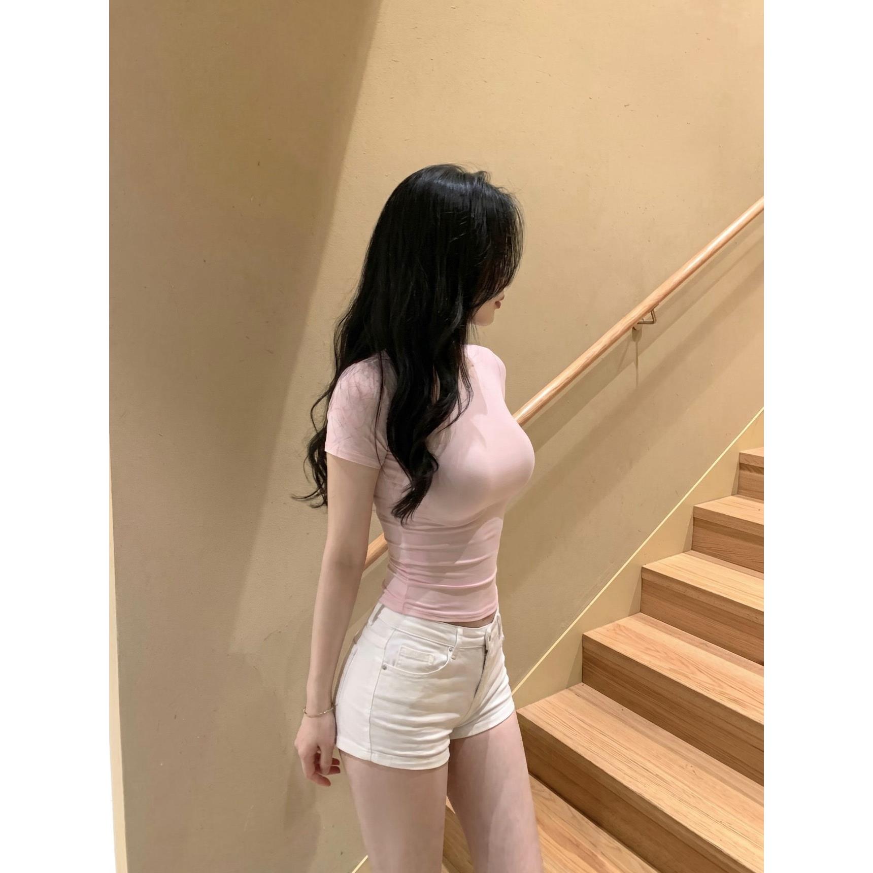 辣妹纯欲性感圆领短袖t恤女夏季修身基础款漫画身材紧身内搭上衣