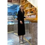 Демисезонное платье, утепленная толстовка с капюшоном, длинная юбка, яркий броский стиль