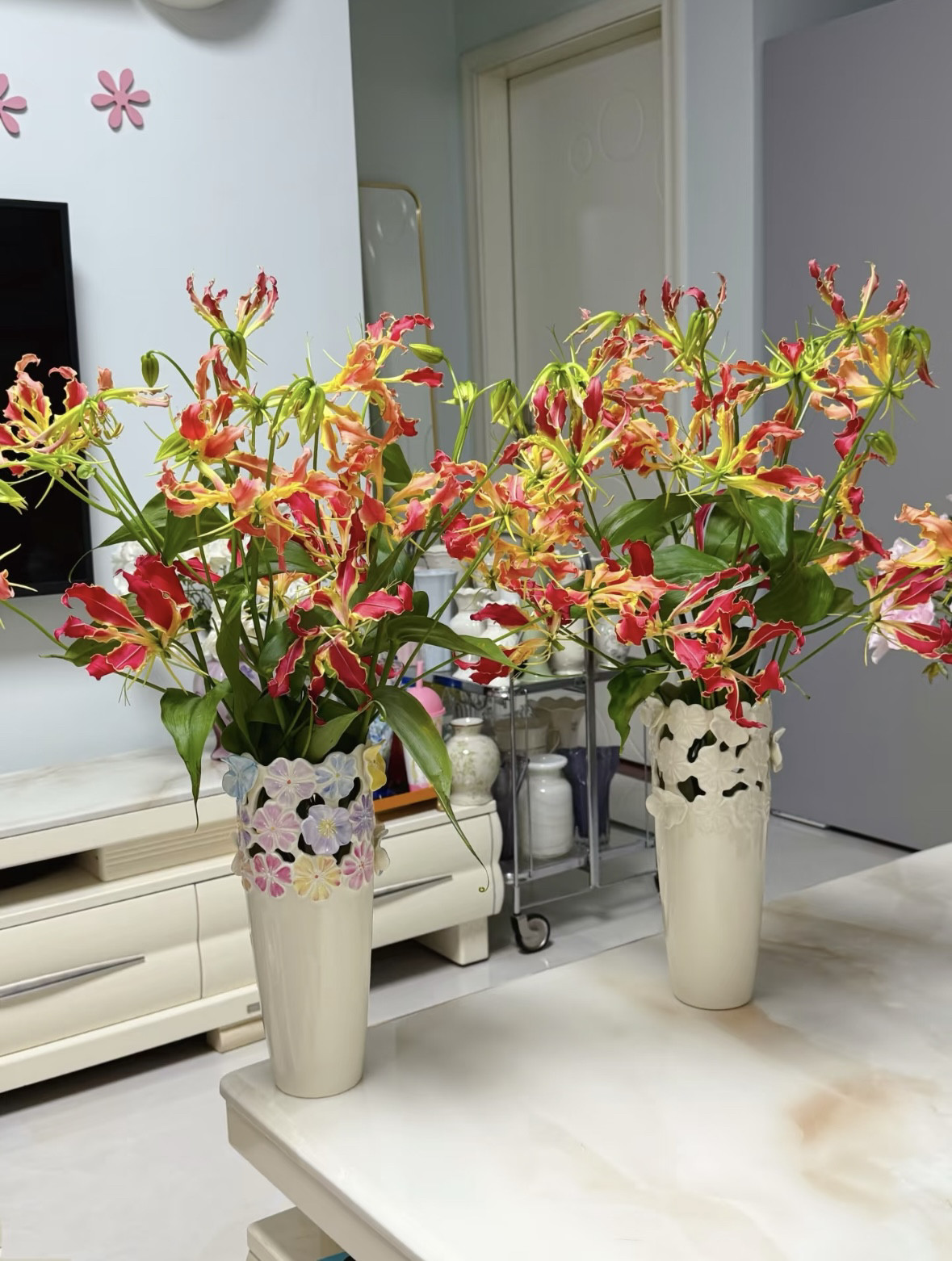 日本进口（嘉兰百合）高端鲜切花家庭办公水养鲜切花真花插花图片