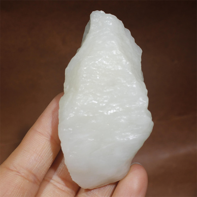 白玉戈壁料原石85克新疆