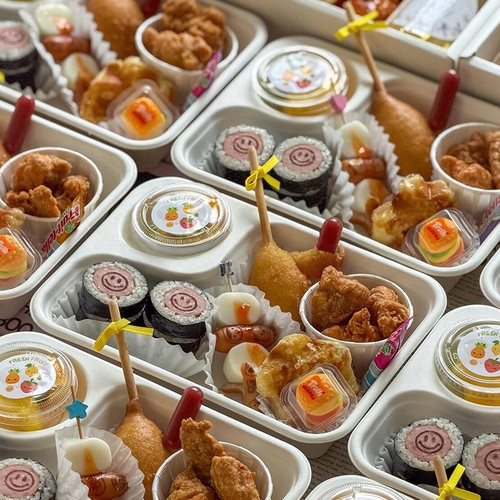 六一儿童节炸鸡寿司薯条一次性沙拉碗打包盒轻食便当盒纸浆餐盒
