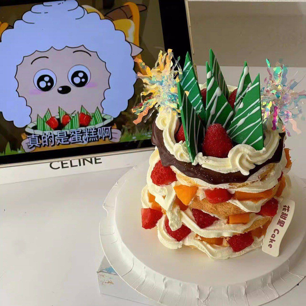 小红书同款懒羊羊的青草蛋糕装饰烘焙青青草原三角巧克力蛋糕装扮