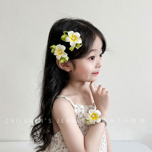 新款珍珠鸡蛋花头饰傣族海边发饰沙滩度假花朵刘海夹子儿童发圈女