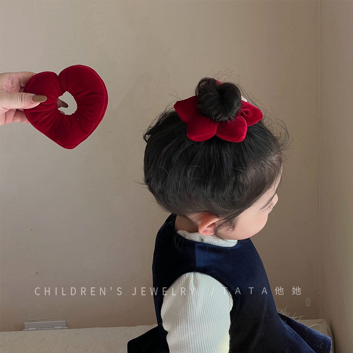 新年喜庆丝绒丸子头肠圈女童扎马尾头绳发饰儿童红色立体花朵发圈,童装/婴儿装/亲子装,发饰,淘宝优惠券,粉丝福利购,淘宝优惠卷