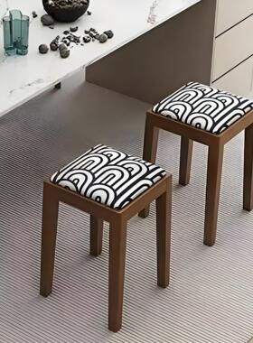 中古风实木方凳餐椅结实耐用木凳子家用客厅酒店民宿可叠放高脚凳