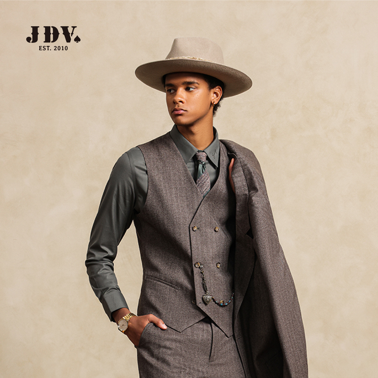 JDV复古摩登马甲纯绵羊毛