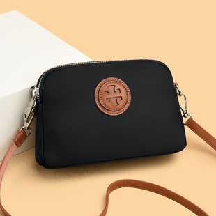 高质感尼龙牛津布斜挎小包包2025新款中老年妈妈包百搭单肩手机包