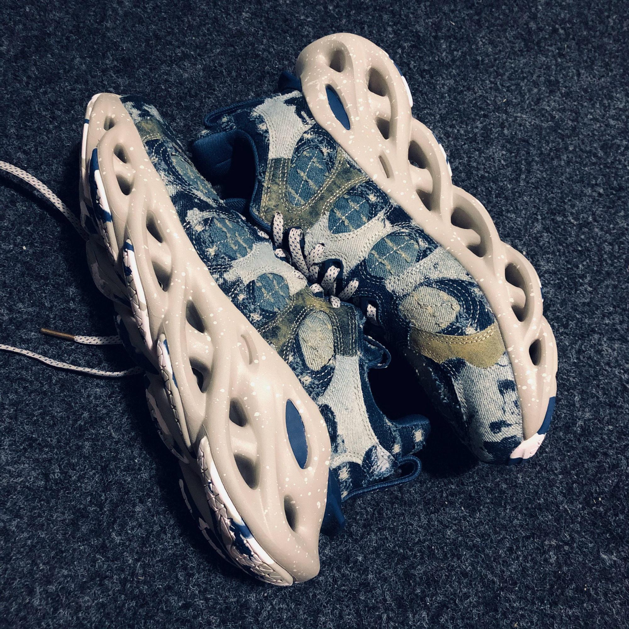 中国李宁时装周弧ace跑鞋百纳单宁男女休闲减震透气运动鞋arhp191