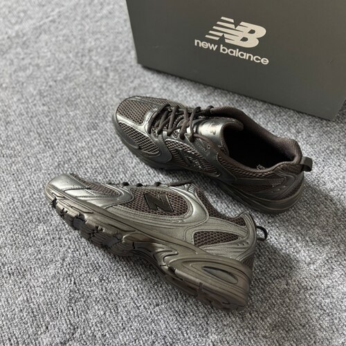 New Balance NB 530 舒适 织物低帮跑步鞋 男款 黑色 MR530PB
