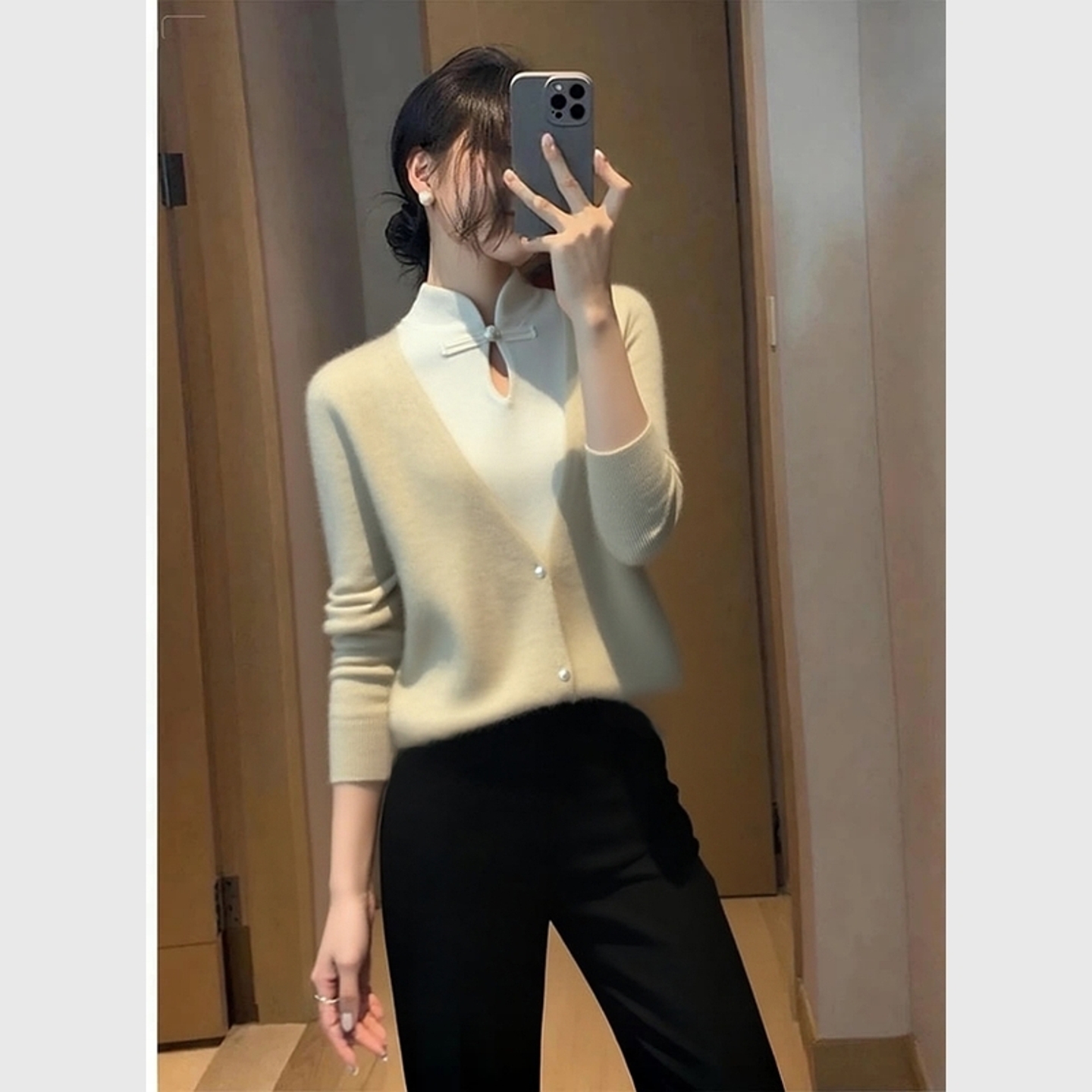 设计感独特漂亮软糯气质针织衫