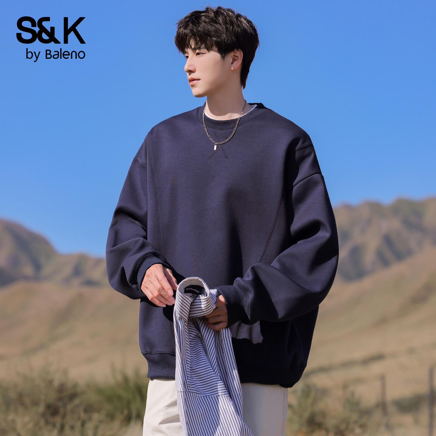 班尼路SK美式结构分割圆领卫衣男