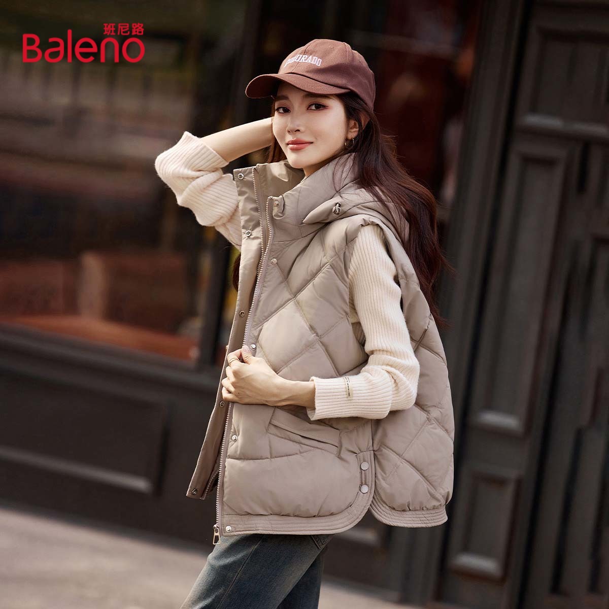 班尼路萎格绗缝保暖连帽棉马夹女