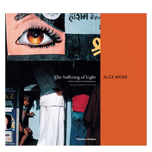 The Light 预售 Webb 英文原版 摄影集艺术 阿历克斯韦伯 Suffering Alex 光 anglais 图书籍进口正版 痛苦