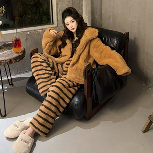 睡衣女秋冬款冬季珊瑚绒家居服法兰绒加厚款冬天大码加绒保暖套装